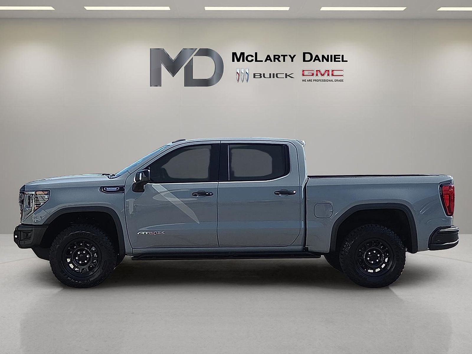 gmc sierra 1500 2024 3GTUUFE86RG335246 image gmc sierra 1500 2024 3GTUUFE86RG335246 image